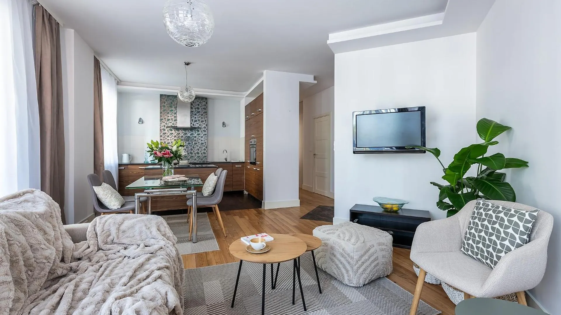 Sadyba Apartament Warszawa 0*,  Polska